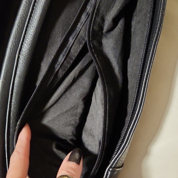 MICHEAL KORS BAG - Picture 10 of 14